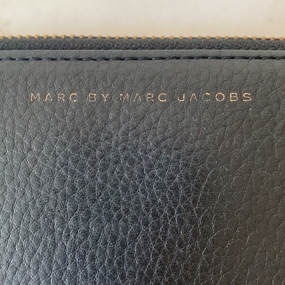 Marc Jacobs Colorblock Wallet - Picture 3 of 10